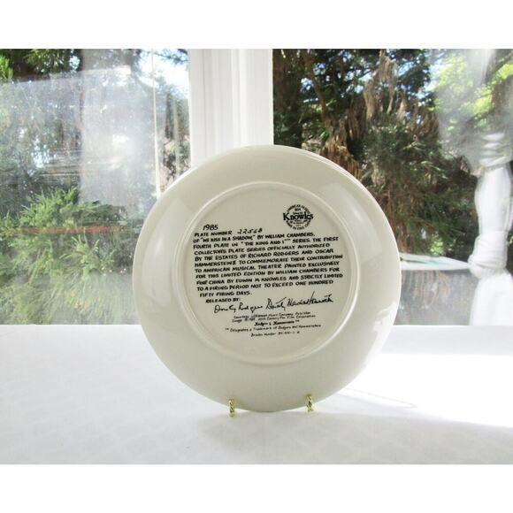 The King and I, Fourth in Series Plate, We Kiss in a Shadow - Picture 3 of 10